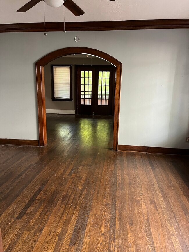 Dining room - 791 w exchange st