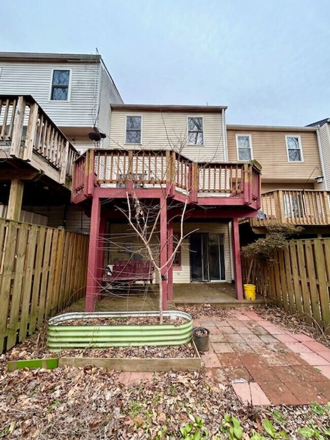 Building Photo - 9 Long Green Ct