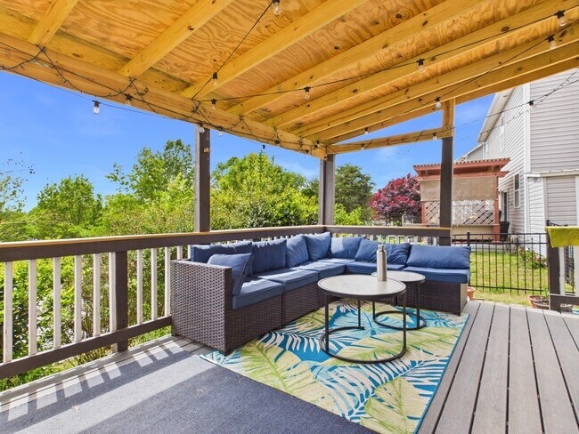 Building Photo - 11060 Hat Creek Ln