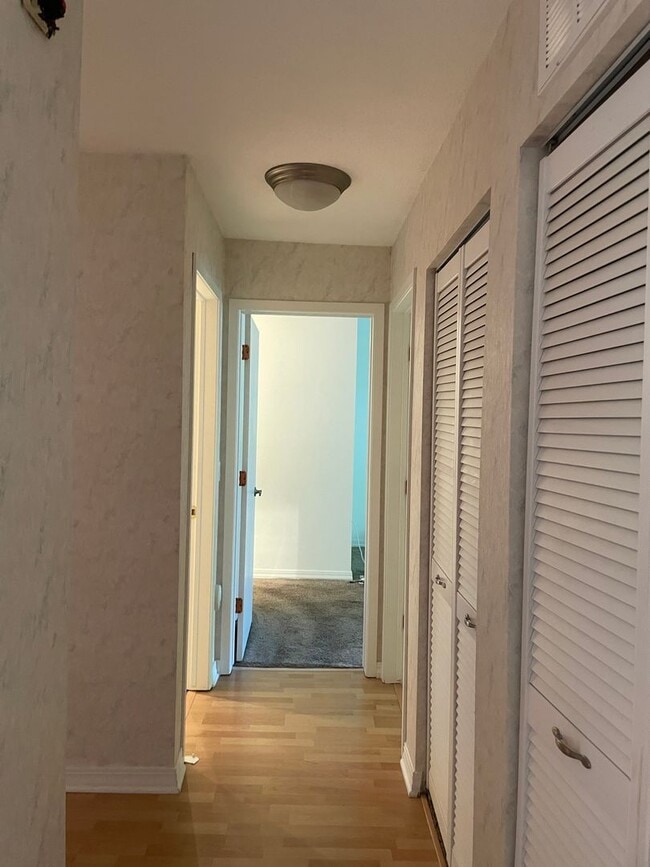 Building Photo - Updated Condo with Modern Comfort & Resort...