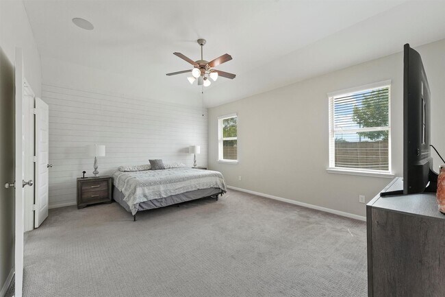 Building Photo - 15103 Dry Ridge Ct