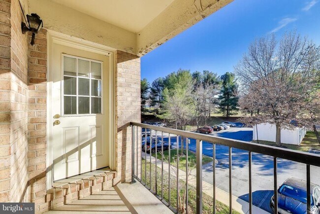 Building Photo - 8205 Whispering Oaks Way