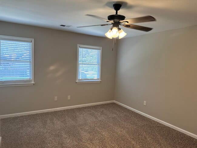 Building Photo - 339 Oakleigh Dr