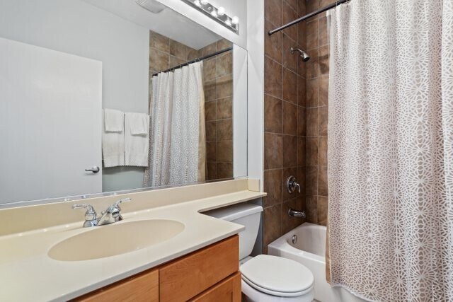 Building Photo - 940 N Crosby St