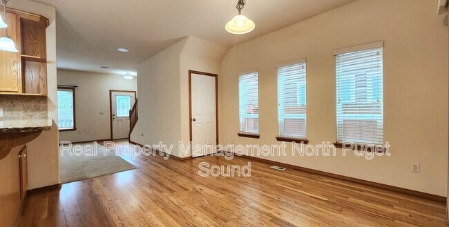 Building Photo - 7332 Olympic Dr