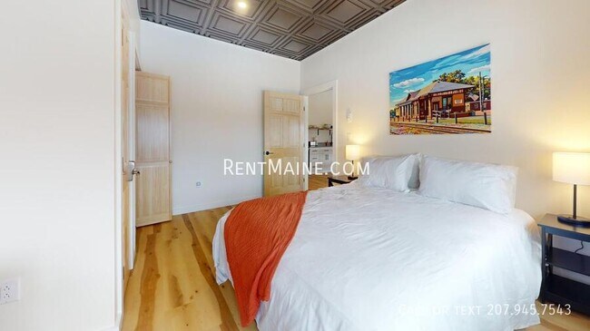 Building Photo - 113 N Lancey St