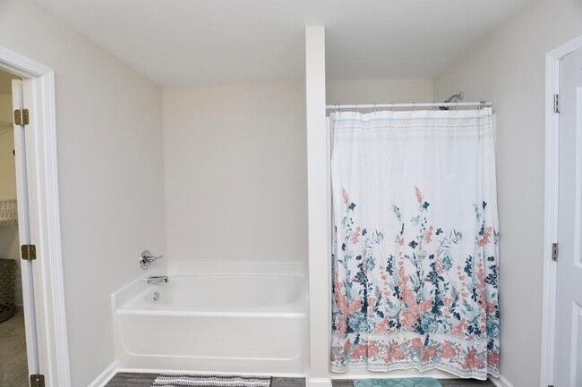 Building Photo - 4415 Patriot Pkwy