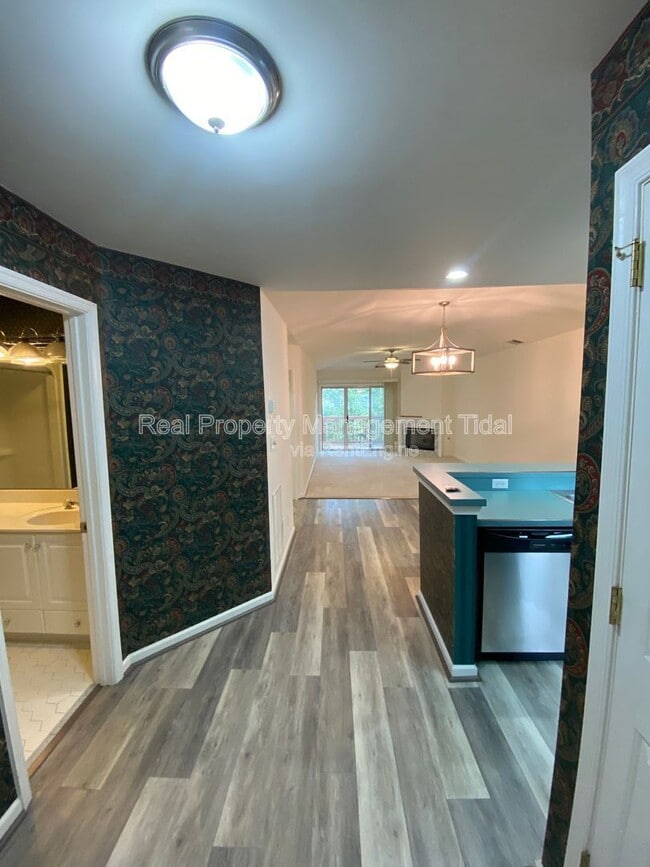 Building Photo - 924 Ironwood Dr