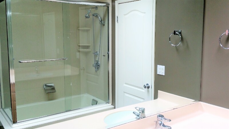 Building Photo - 29 Thorndale Pl