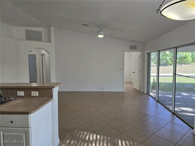 Building Photo - 4325 Garden Blvd