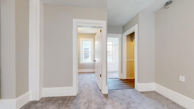 Building Photo - 3224 Walton Ave