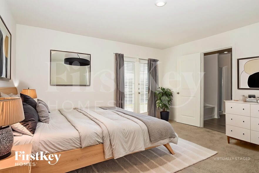 Building Photo - 26615 Ezemily Dr