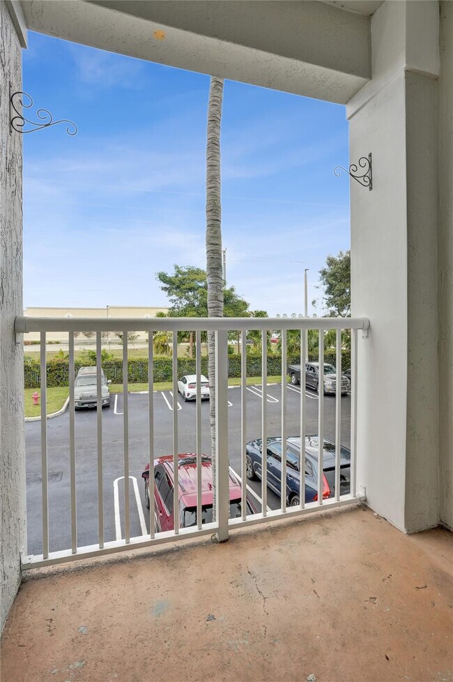 Building Photo - 2137 Shoma Dr