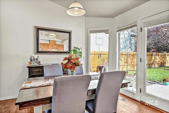 Building Photo - 5668 S Kalmia Pl