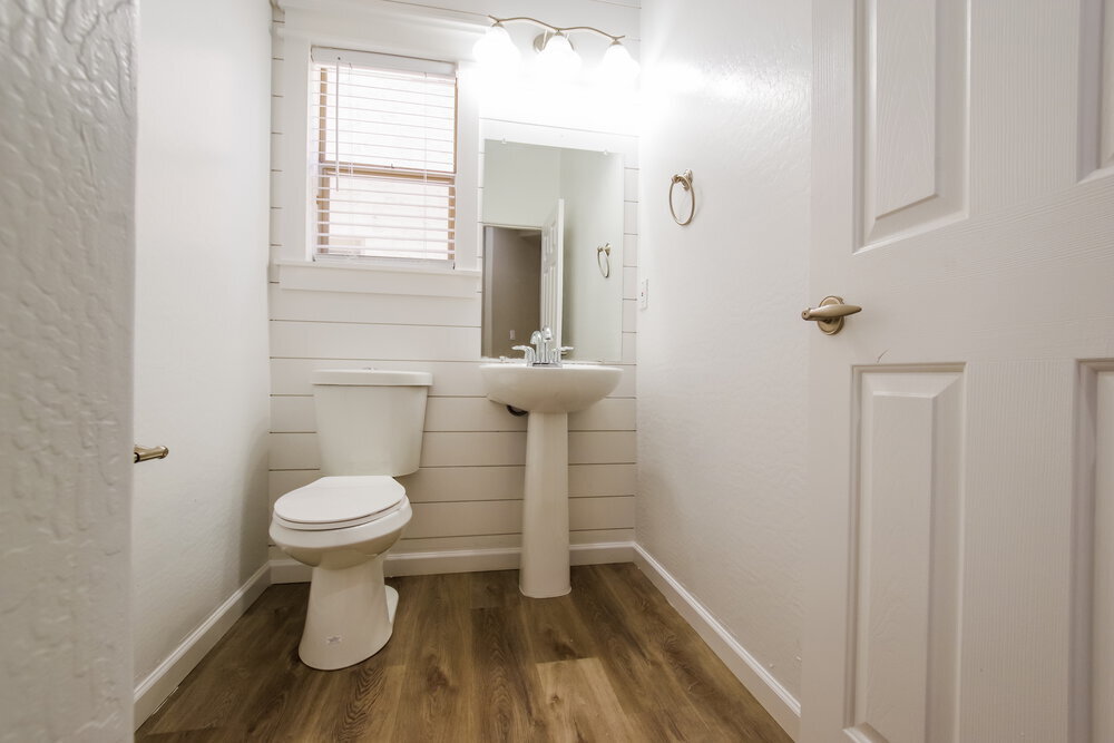 Building Photo - 3707 W Thalia Ct