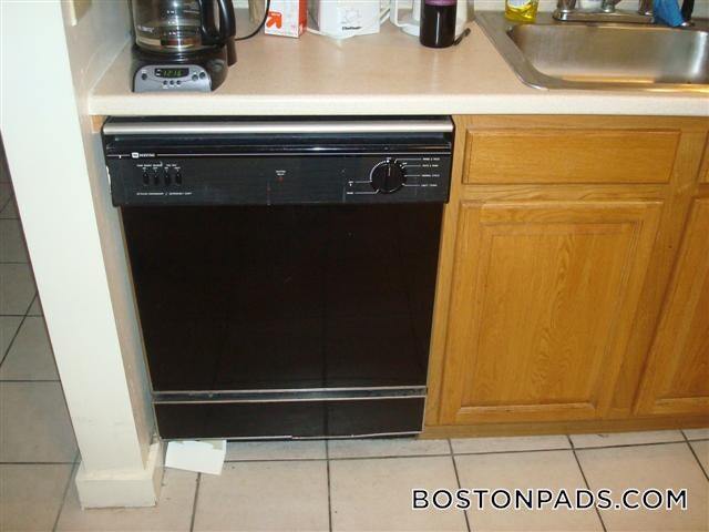 Building Photo - 104 Hammond St