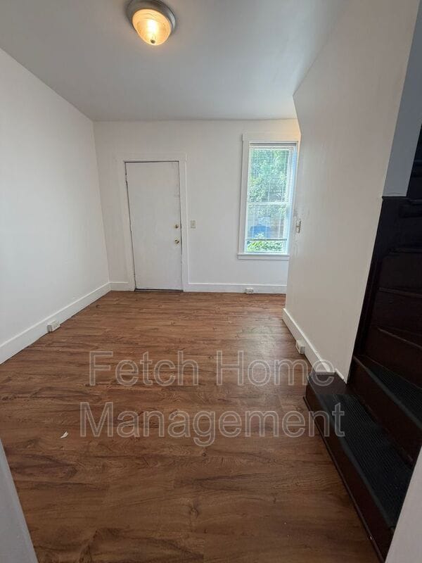 Building Photo - 236 W Mifflin St