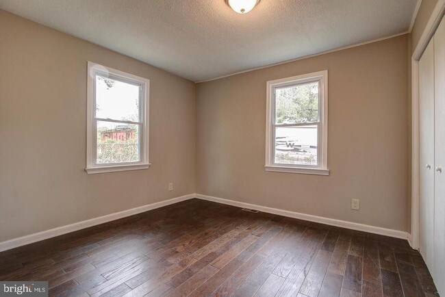 Building Photo - 3101 Romaine Ct