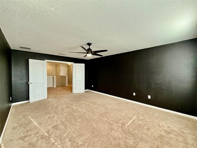 Building Photo - 13242 Wellington Hills Dr