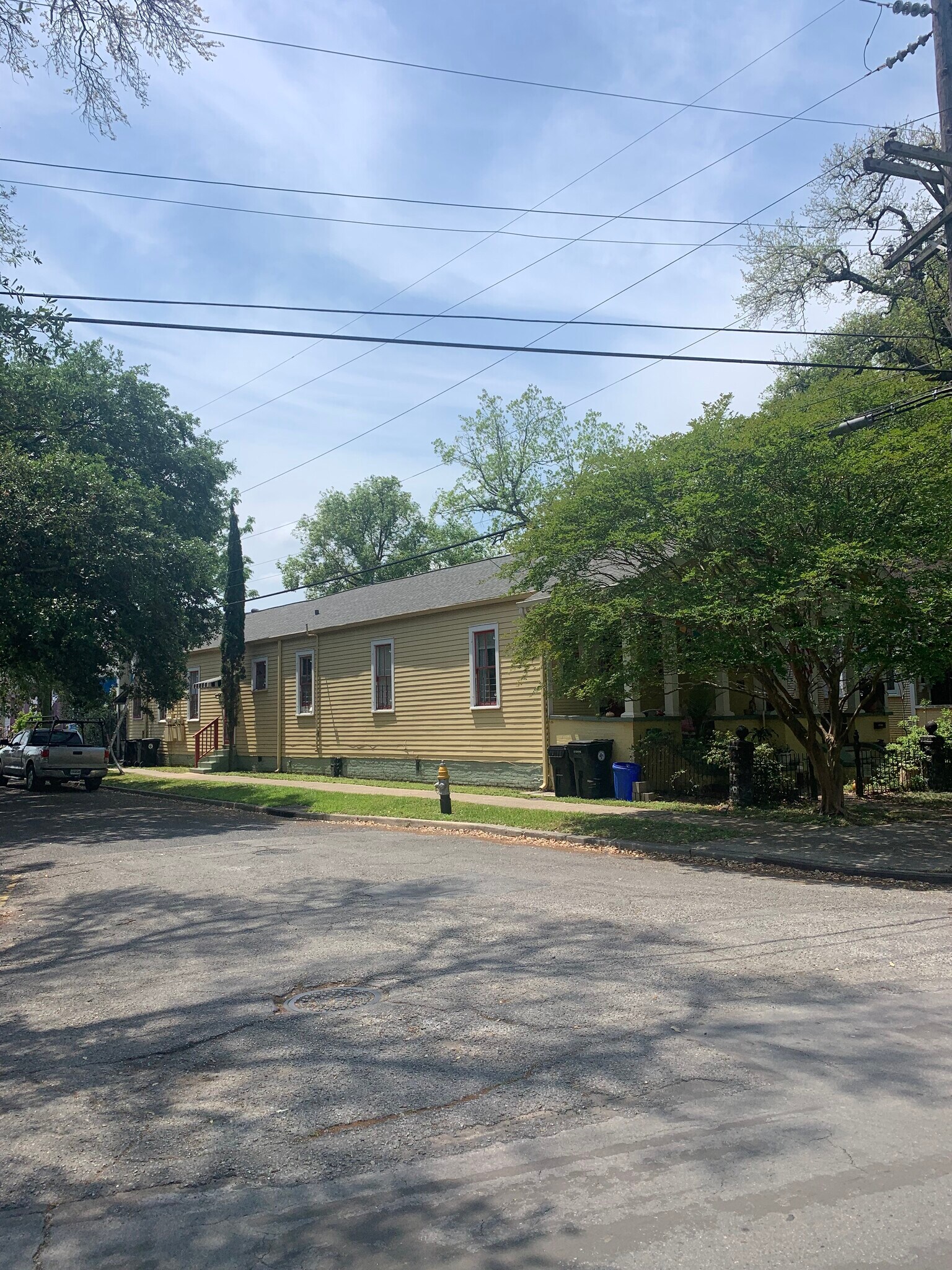 Building Photo - 2900 Ursulines Ave