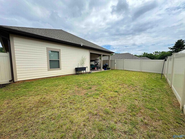 Building Photo - 11073 Wayland Rdg Dr