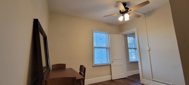 Building Photo - 628 25th St