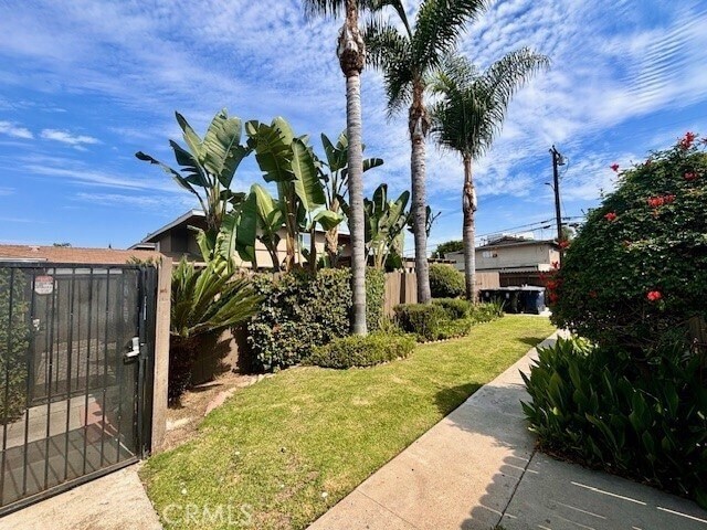 Building Photo - 17102 Emerald Ln