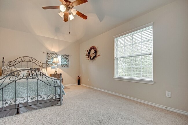 Building Photo - 20754 Kenswick Park Dr