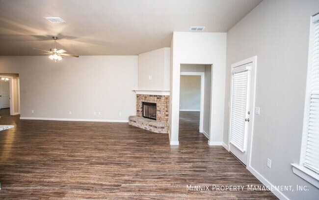 Building Photo - 2150 Kirksey Ave