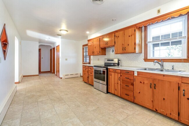 Building Photo - 800 Spruce St