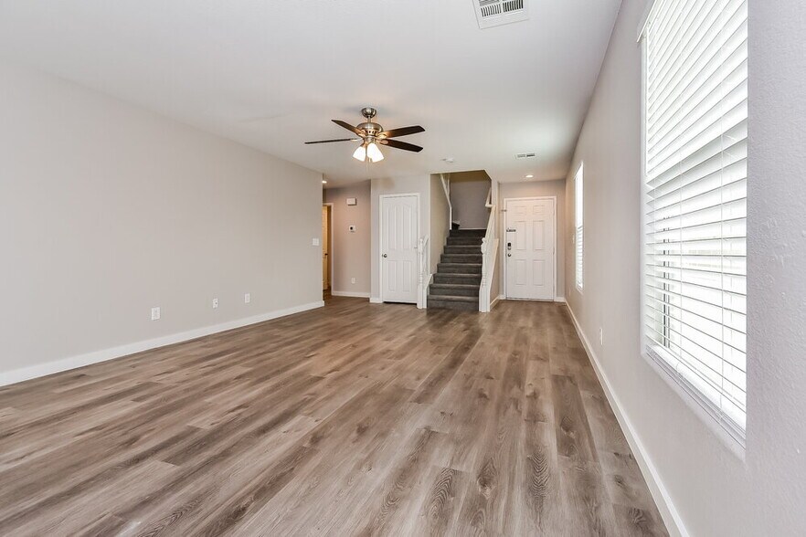 Building Photo - 6479 Red Island Ct