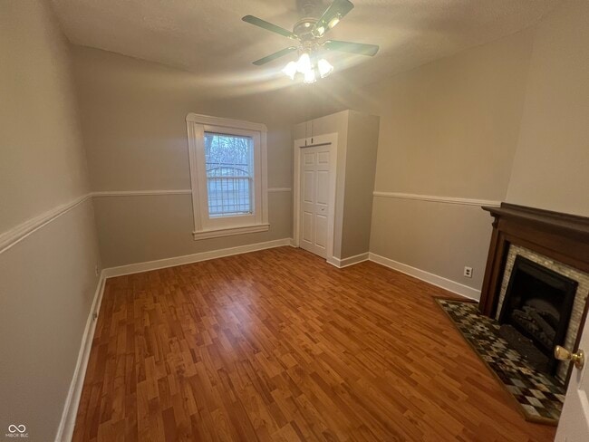 Building Photo - 2509 E 10th St