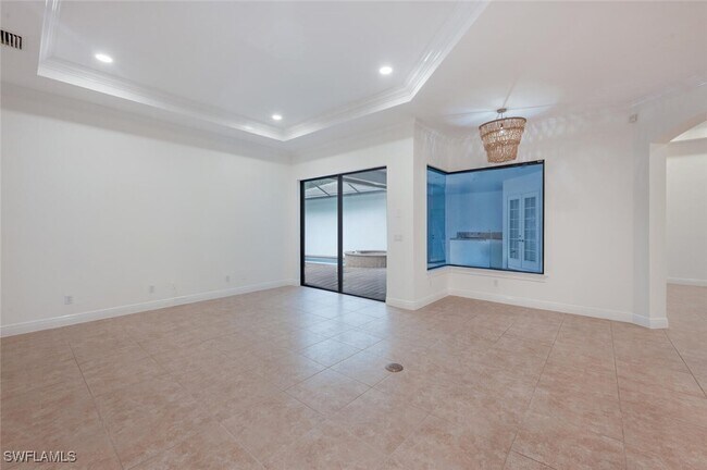 Building Photo - 600 6th Ave N