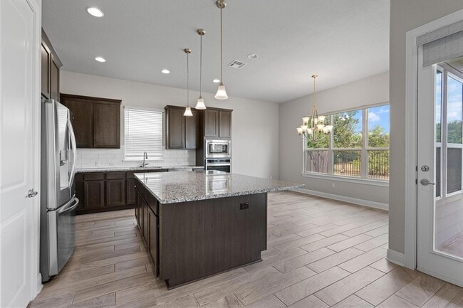 Building Photo - 4660 Katherine Dr