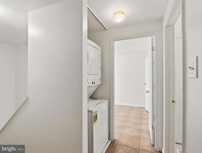 Building Photo - 40 Whitechurch Ct