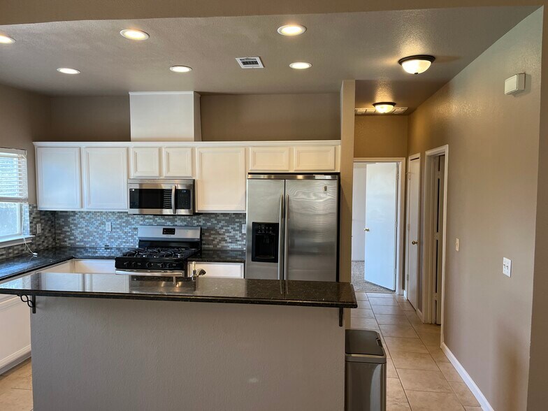Building Photo - 2509 Tandi Trail Cv