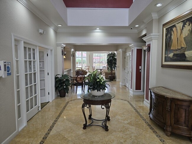 Building Photo - 1 Bed 1 Bath Third floor condo in Nice Community for Rent in Orlando $1349