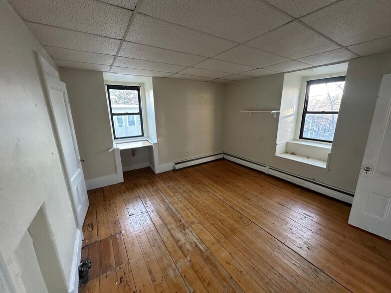 Building Photo - 183 Harvard St