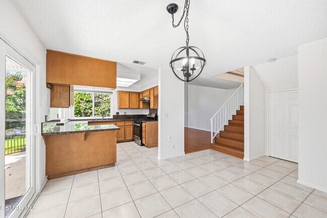 Building Photo - 1425 Clayton Way