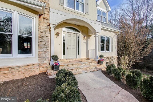 Building Photo - 710 Parrish Farm Ln