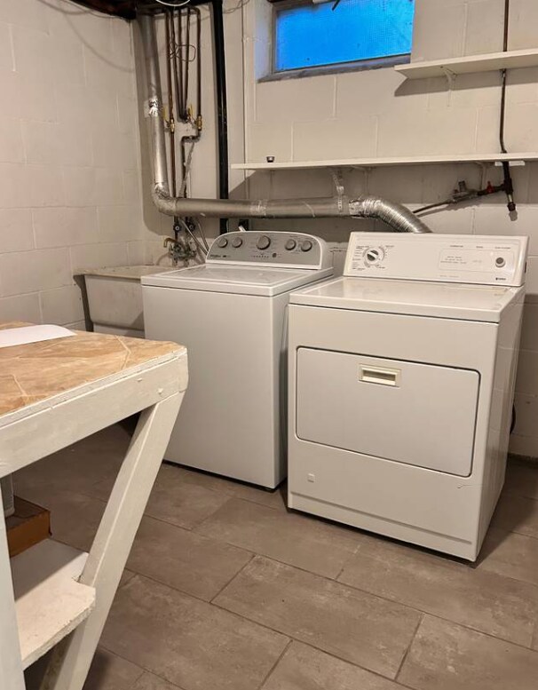 Building Photo - 6412 83rd Ct N