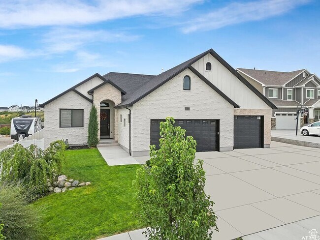 Building Photo - 1707 Packsaddle Cir