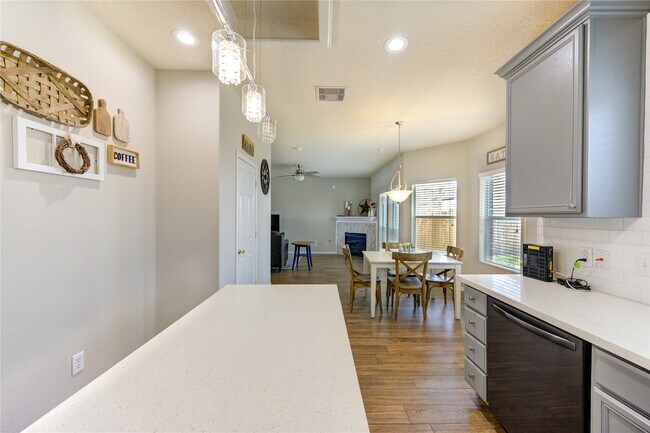 Building Photo - 2351 Urban Forest Ct