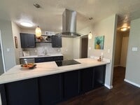 Building Photo - 128 W Way Dr