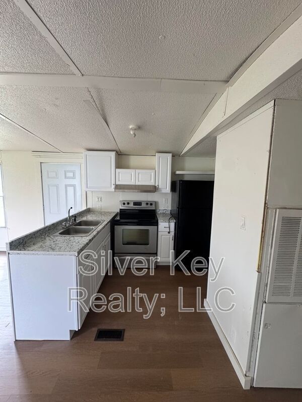 Building Photo - 3631-3637 Sweetwater Vonore Road