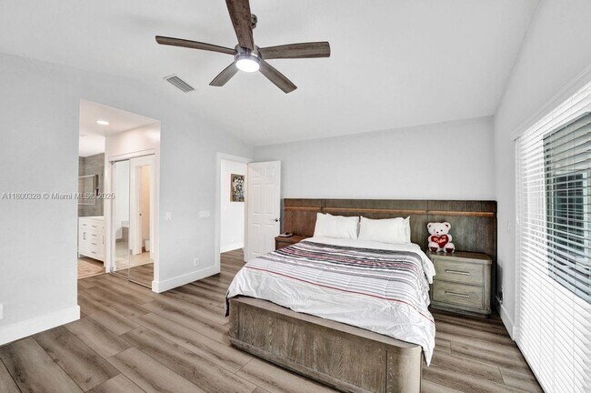 Building Photo - 1063 Cedar Falls Dr