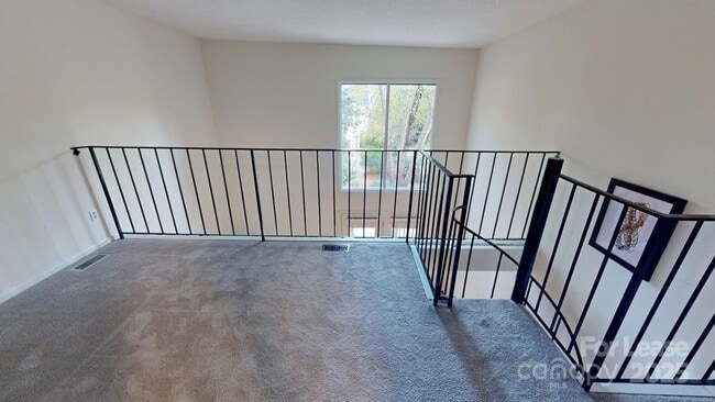Building Photo - 4025 Woodfox Dr