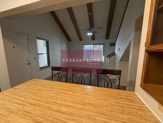 Building Photo - ?? Loft Style Townhome in Reno - Kay DeAlba Property!! ??