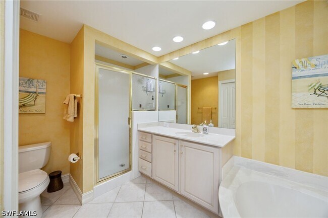 Building Photo - 8200 Saratoga Dr