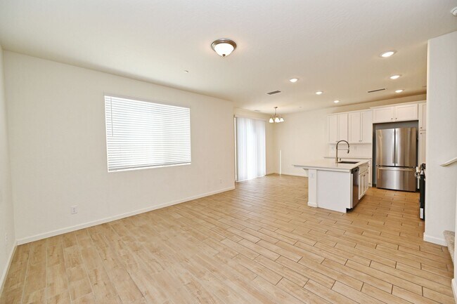 Building Photo - $2,350 Raleigh Dr, 3 Bed, Gated Community, Solar & HOA Pool, Clinton & Armstrong